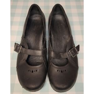 Patagonia Mary Jane shoes Size 8
